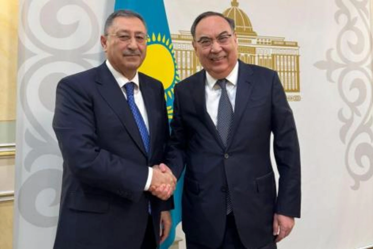 Azerbaijan, Kazakhstan Explore Prospects for Enhancing Transport, Trade Cooperation