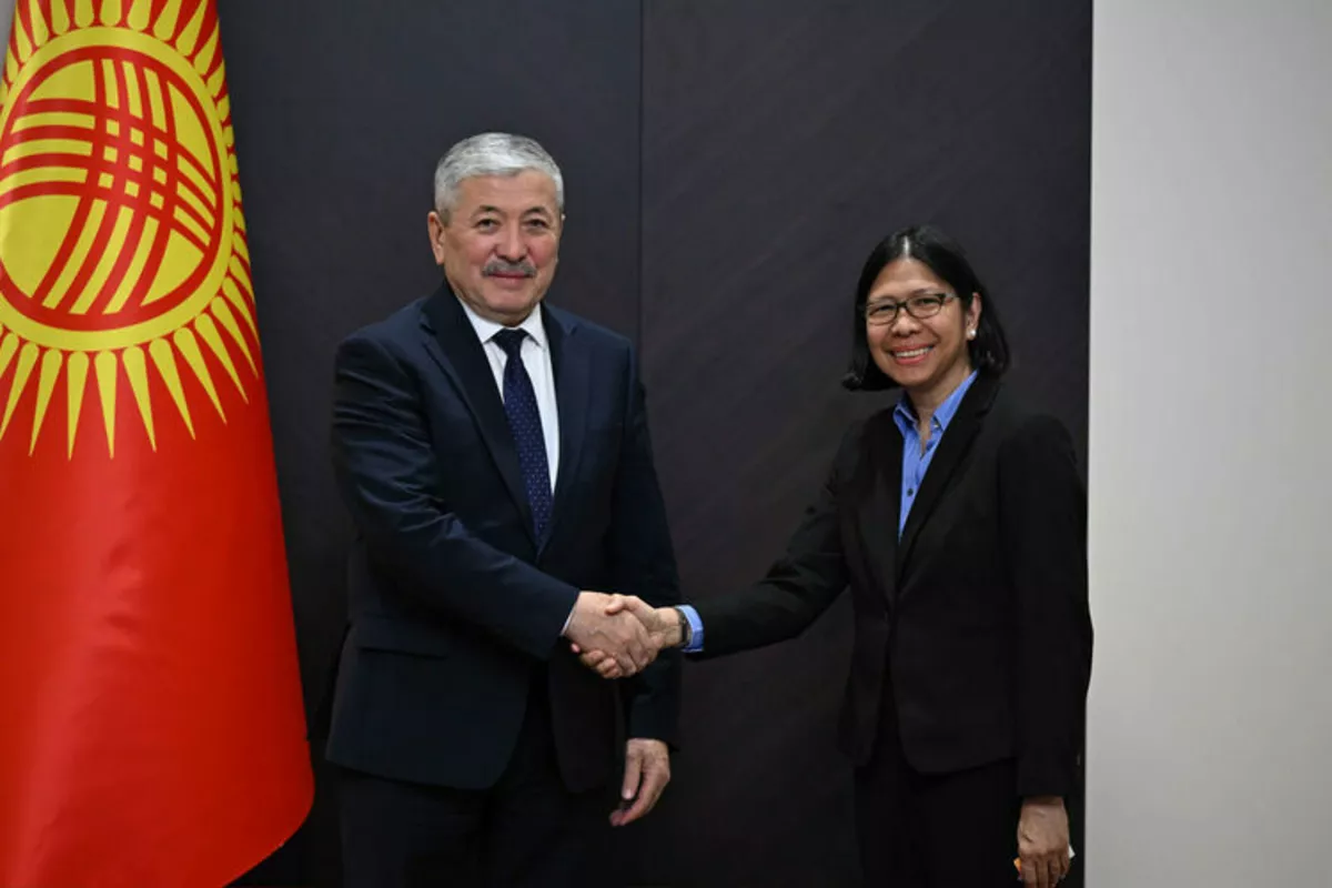 Kyrgyzstan, ADB Explore Major Investments in Rail, Energy, and Housing