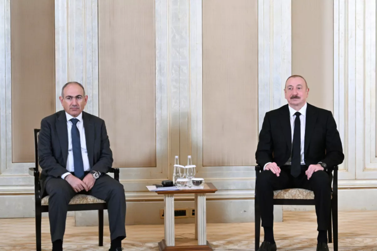 Azerbaijani Leader, Armenian PM Holding Crucial Talks in Abu Dhabi