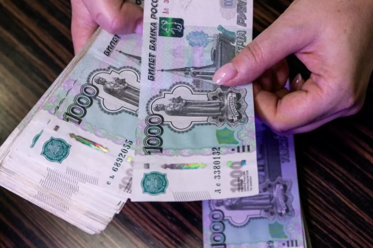 Story of Russian Ruble: Fueled From Abroad, Drained From Within