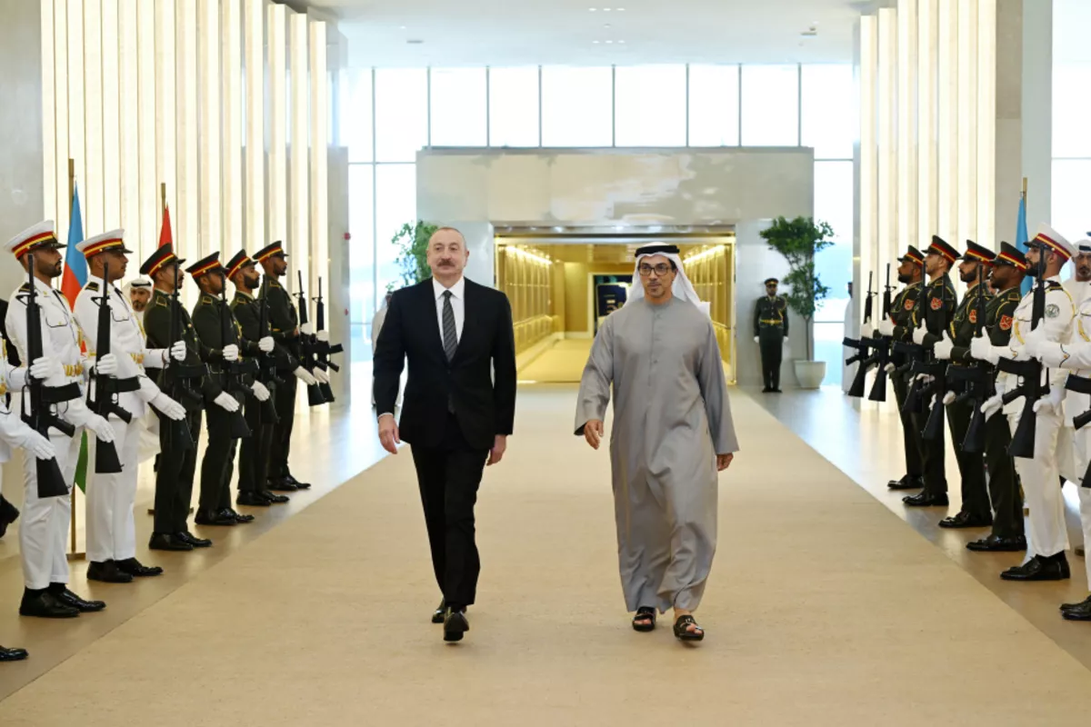 President Ilham Aliyev Arrives in UAE for Working Visit