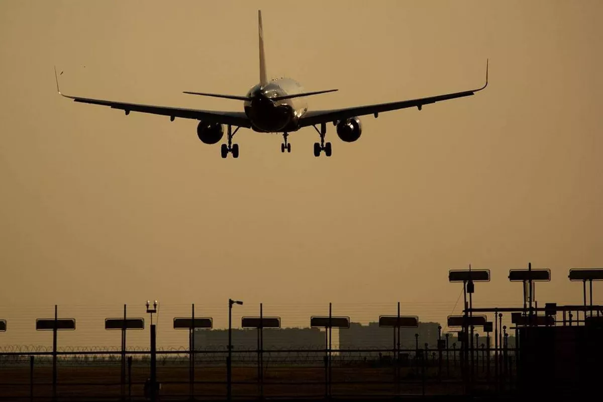 485 Flights Canceled in Russia Over Weekend Due to Airspace Restrictions