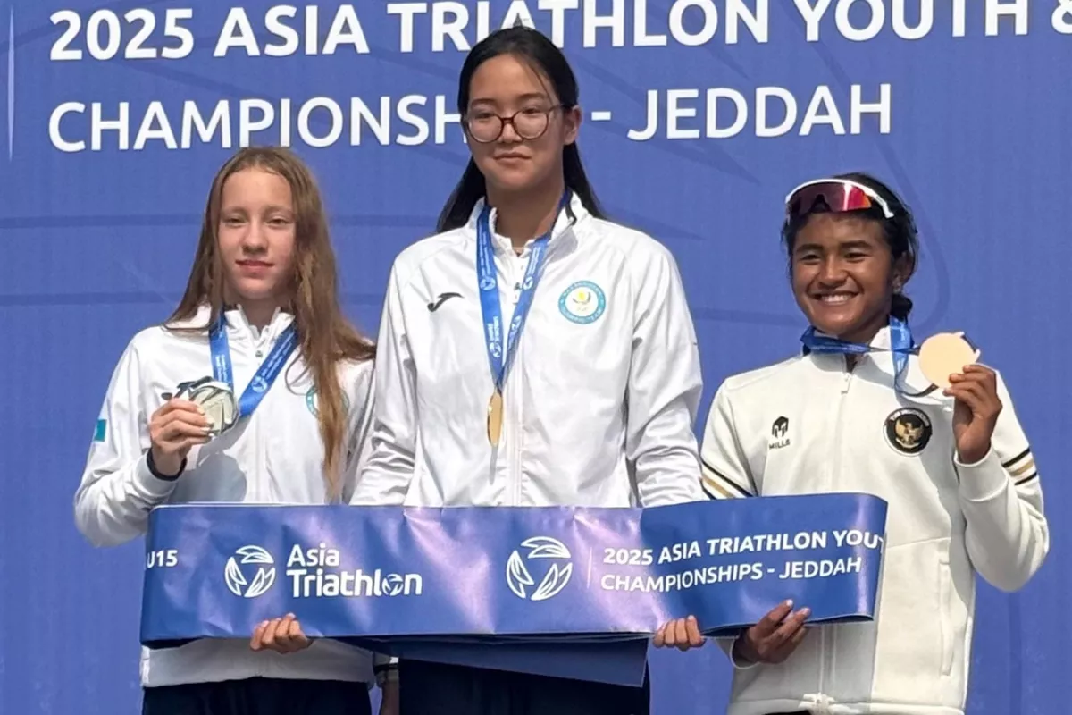 Kazakhstan Secures Podium Spots at Asia Triathlon in Jeddah