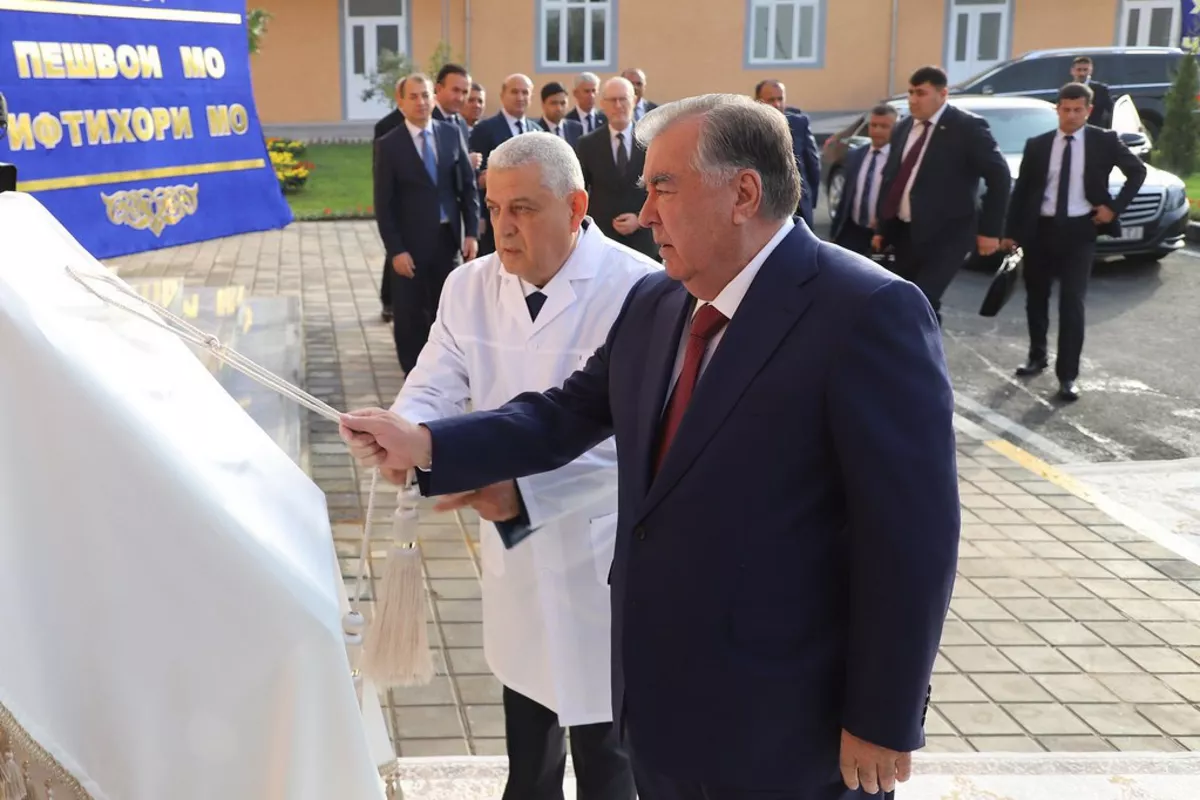 Tajik President Opens Cutting-Edge Pediatric Tuberculosis Hospital in Vahdat