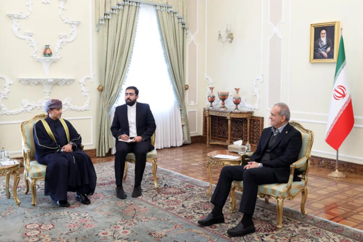 Pezeshkian Advocates for Strengthening Iran-Oman Relations