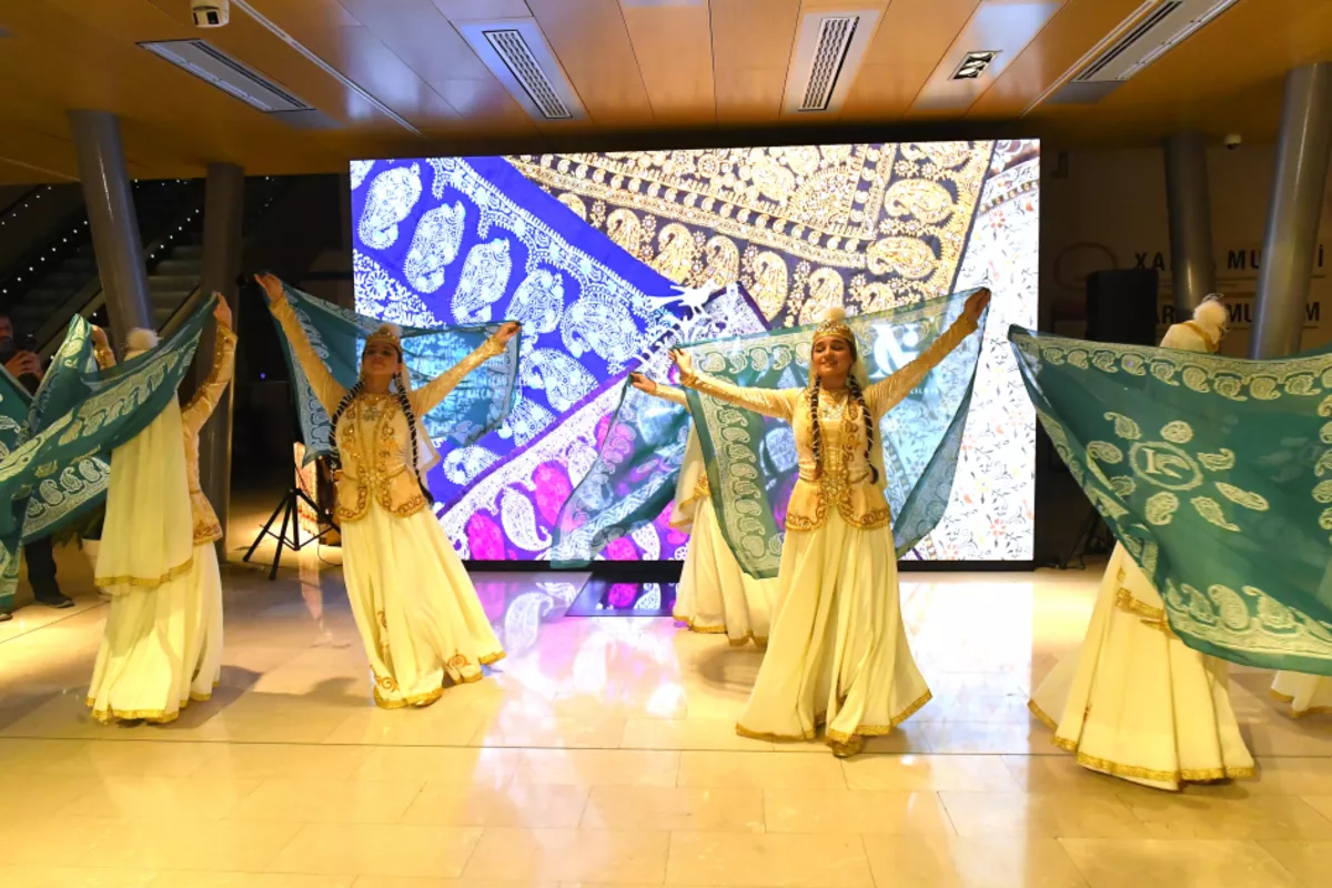 Azerbaijan National Carpet Museum Unveils 'The New Story of Kelaghayi' Project