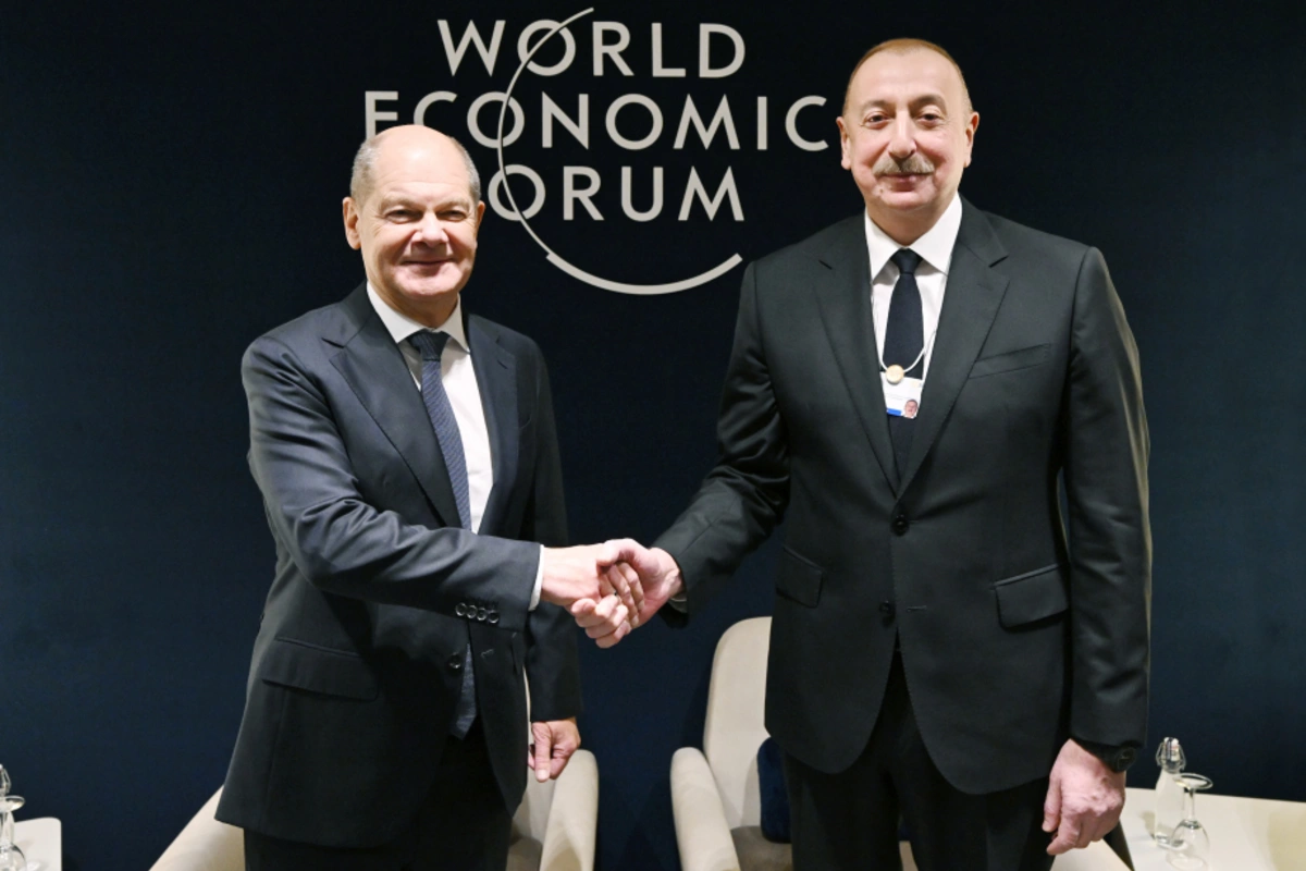 President Ilham Aliyev meets with German Chancellor Olaf Scholz in Davos