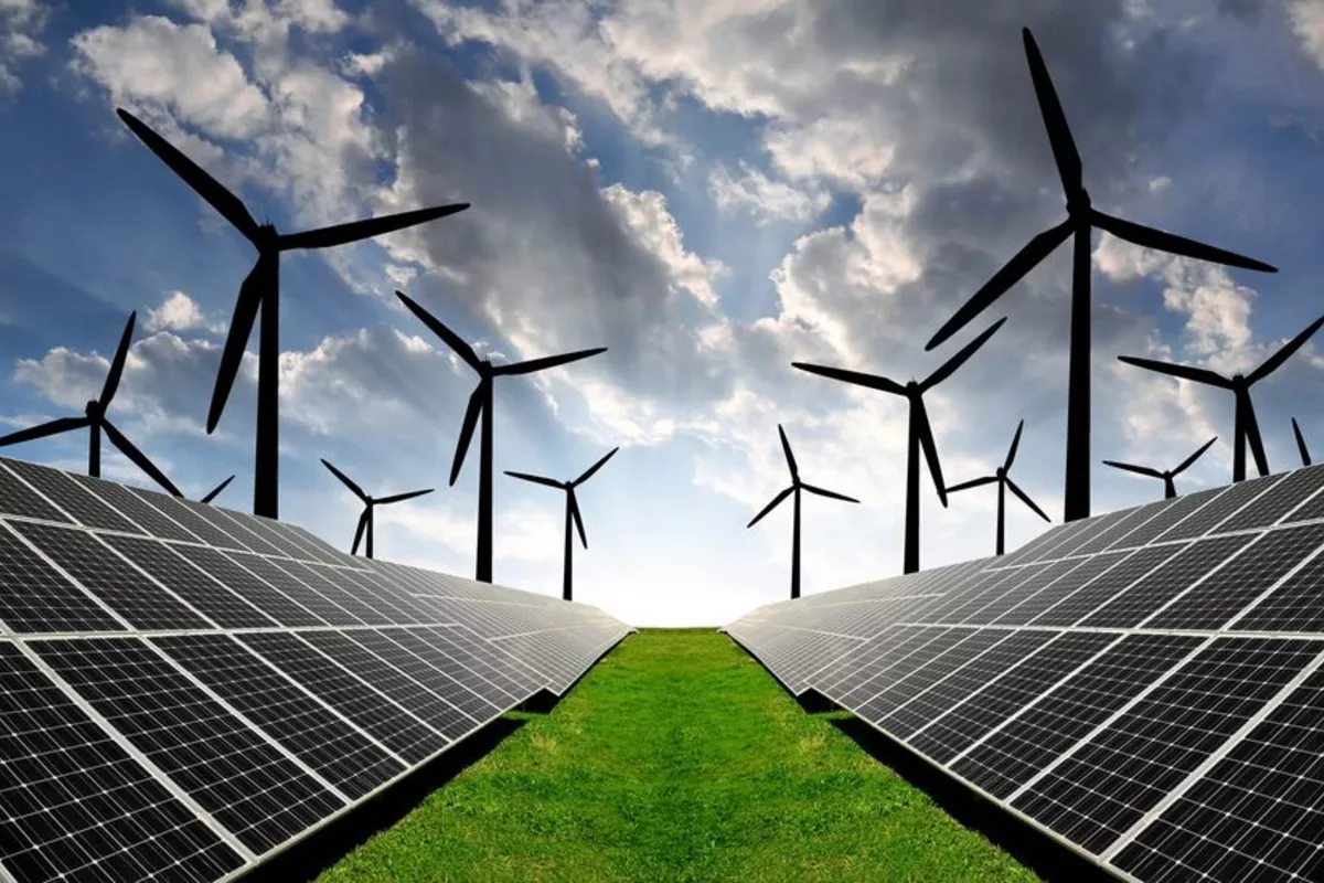 Uzbekistan Hits Historic High in Solar and Wind Power Generation