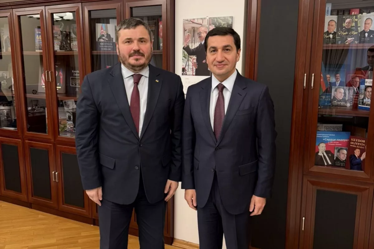Ukrainian Envoy Husyev and Hikmet Hajiyev Discuss Strategic Partnership