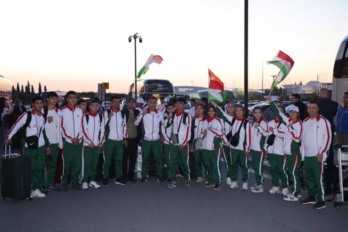 New Group of Athletes Arrives in Azerbaijan for 3rd CIS Games