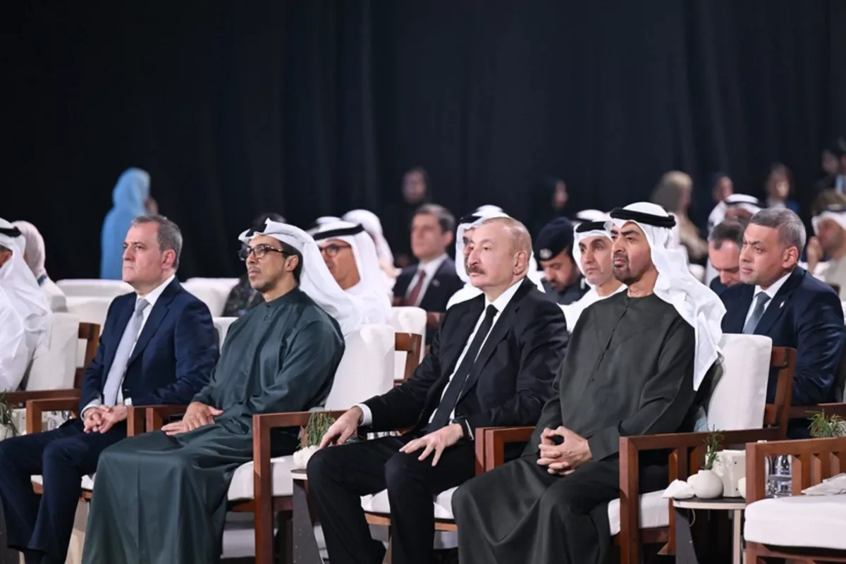 Azerbaijan Aliyev Holds Talks with UAE President in Abu Dhabi