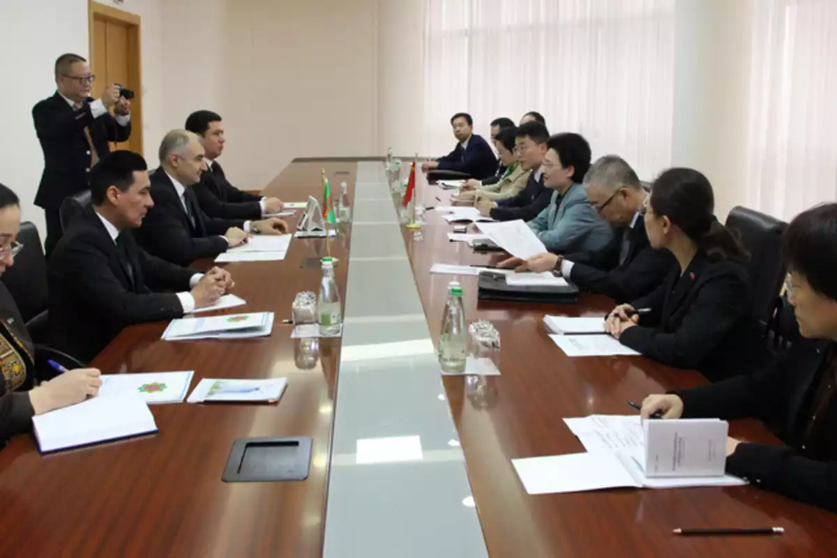 Turkmenistan and China Discuss Bilateral Relations in Ashgabat