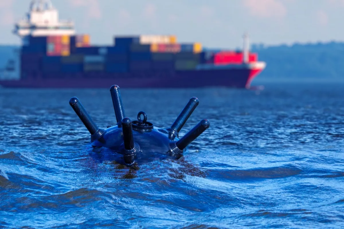 Strait of Hormuz at Risk: How Sea Mines Threaten Global Trade