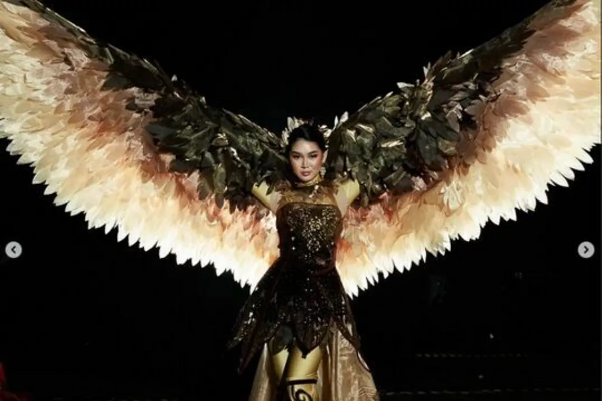Kyrgyz Miss Universe Stuns World in Majestic Golden Eagle Costume