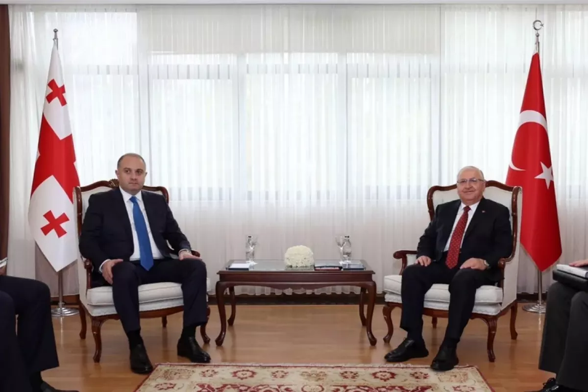 Georgian and Turkish Defense Ministers Meet at Trilateral Ministerial Summit