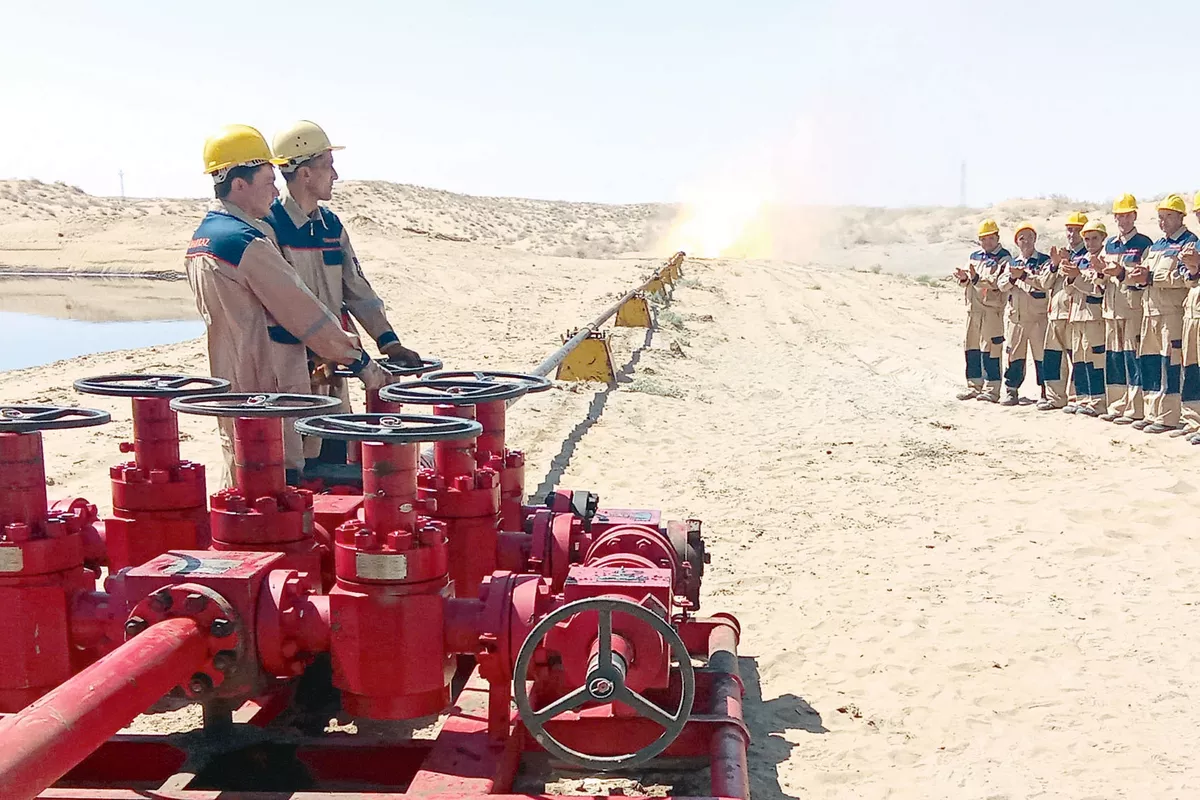 China Signs Billions Worth of Contracts with Turkmenistan, But No Financing