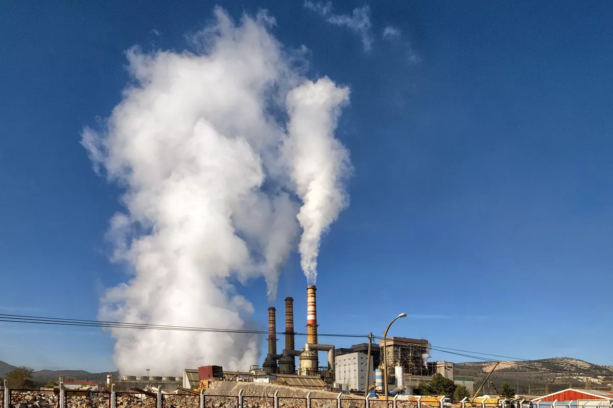 Türkiye Introduces Carbon Trading Amid US Tariffs and Energy Shock from Iran War