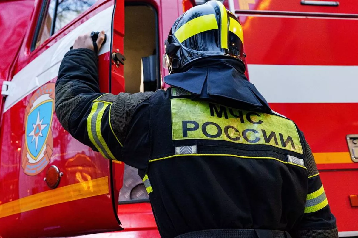 Fuel Depot Catches Fire After Drone Debris Falls in Russia’s Rostov - VIDEO