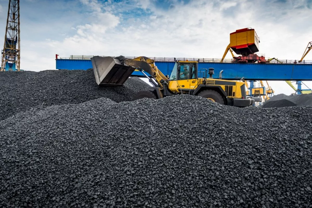 Azerbaijan Exports 98.866 Million Tons of Petroleum Coke in H1 2025