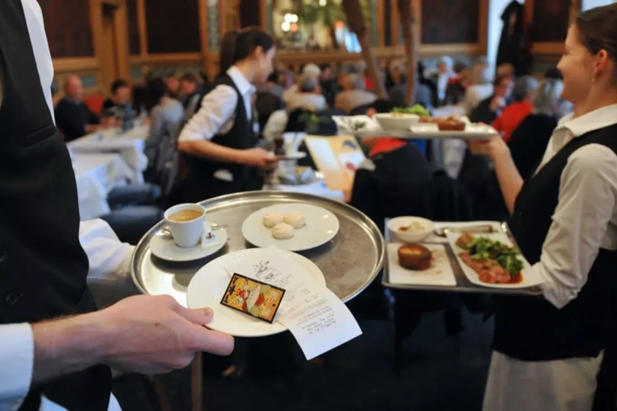 Kyrgyzstan Bans Service Charges in Restaurants, Cafes Starting 2026