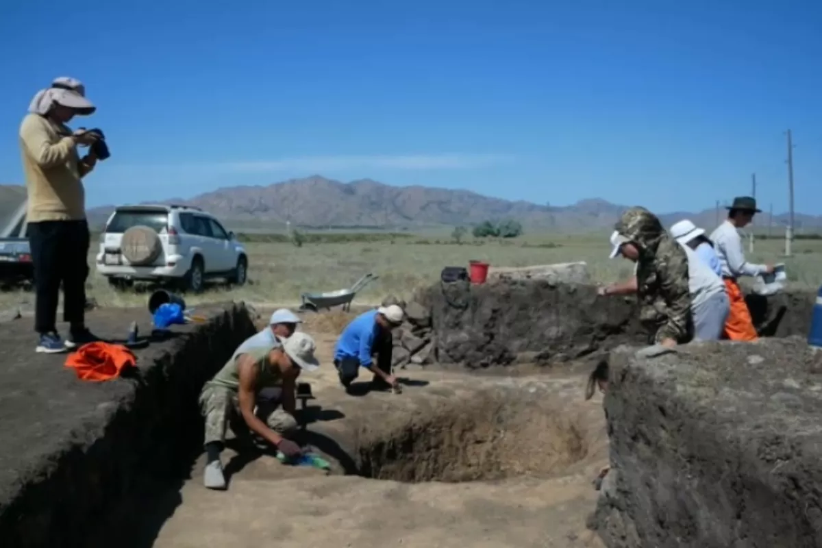 Kazakhstan’s Archaeological Sites Yield Rare Coins and Ancient Burial