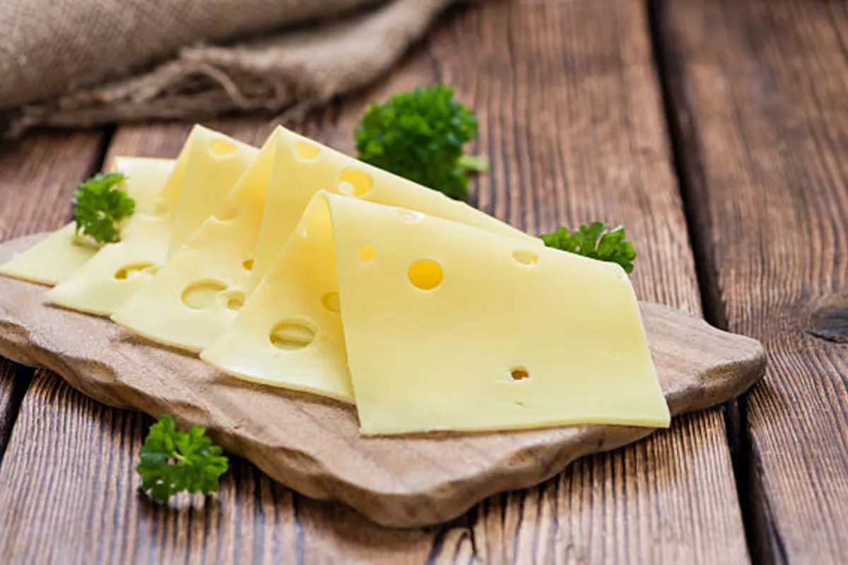 Kyrgyzstan Among Top Five Importers of Russian Cheese in 2025