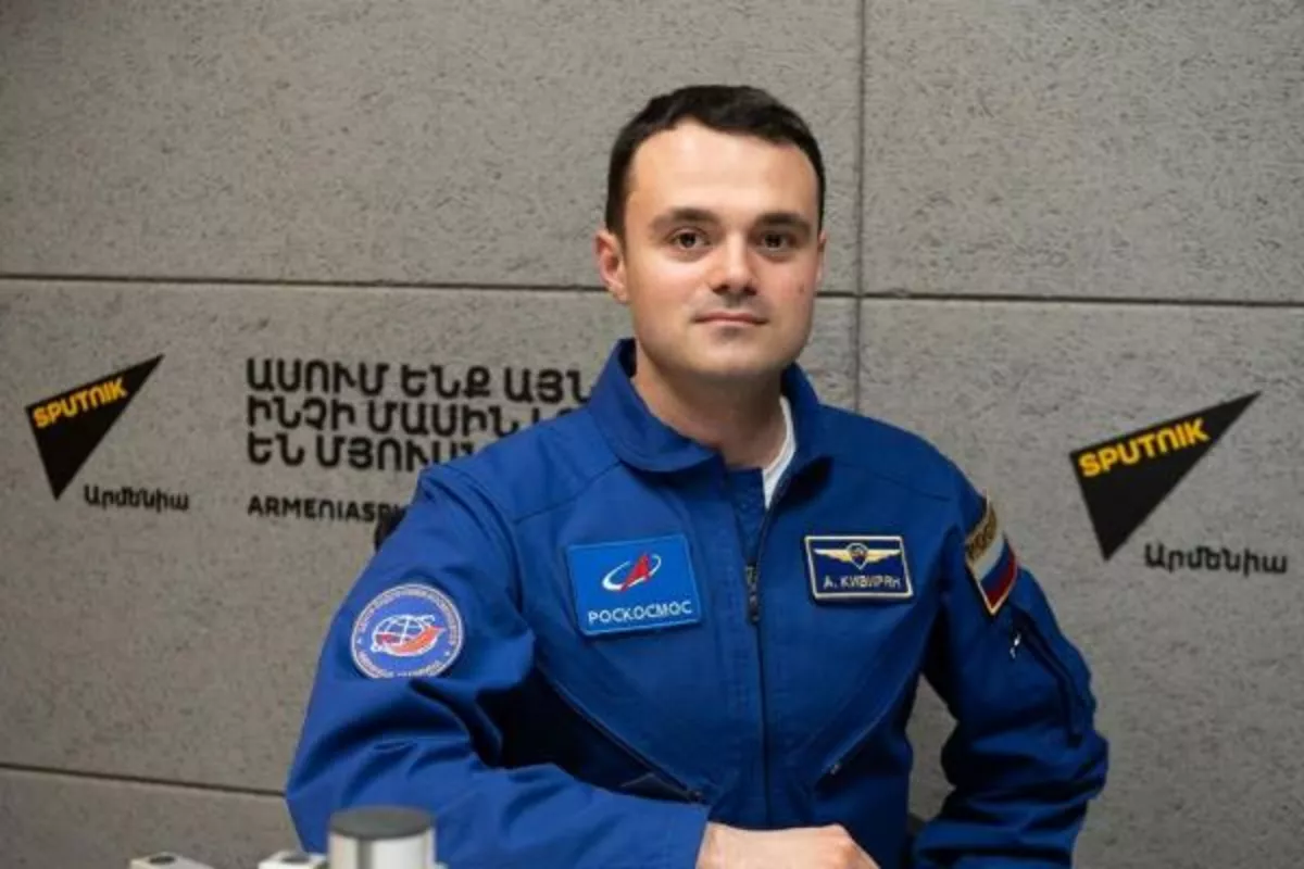 Roscosmos Cosmonaut Joins SpaceX Crew-14 Mission to International Space Station
