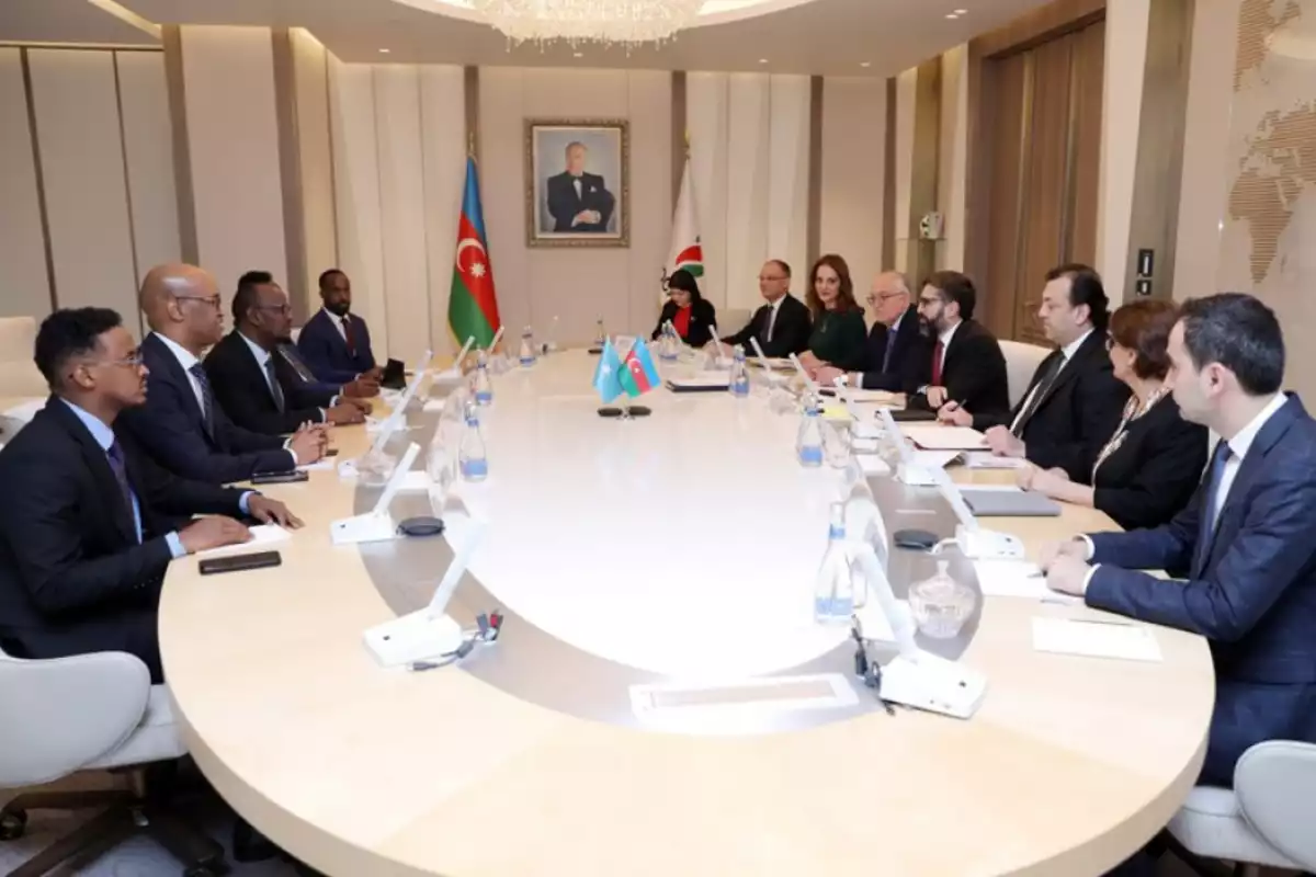 SOCAR and Somalia Explore Potential Energy Sector Cooperation