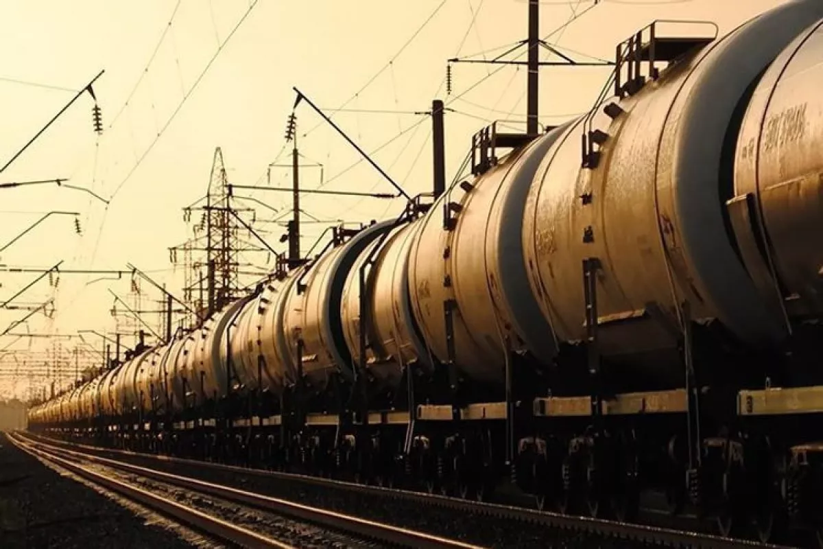 Azerbaijan Boosts Petroleum Product Exports in H1 2026