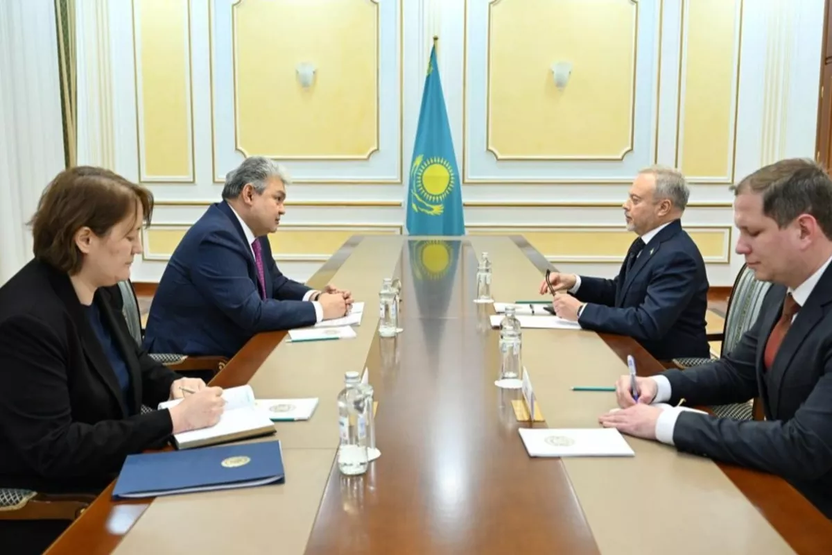 Kazakhstan, Ukraine Seek Deeper Political Dialogue