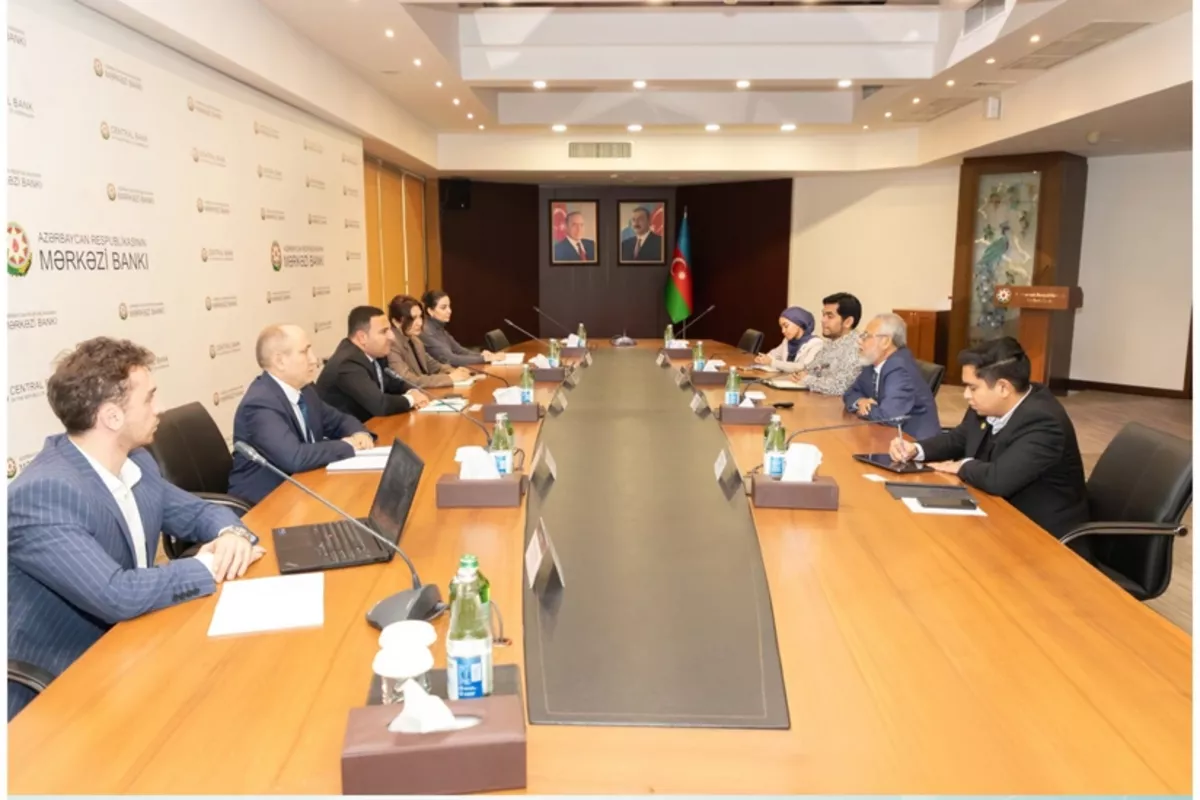 Azerbaijan, Al-Hidayah Group Discuss Growth of Islamic Banking