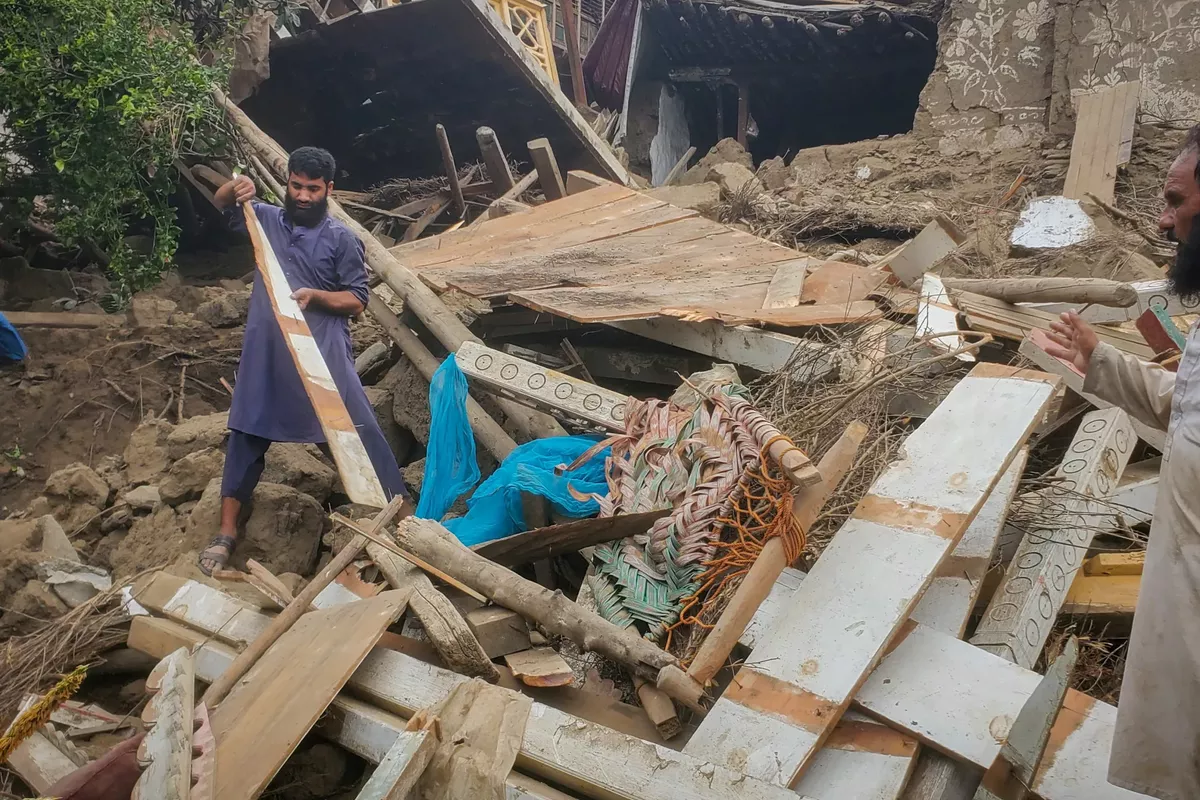 Kazakh President Offers Condolences Following Devastating Earthquake in Afghanistan