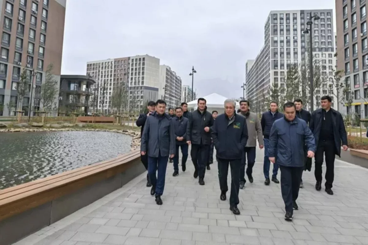 Kazakh Leader Visits Astana’s New Greenline Boulevard to Review Urban Renewal Efforts