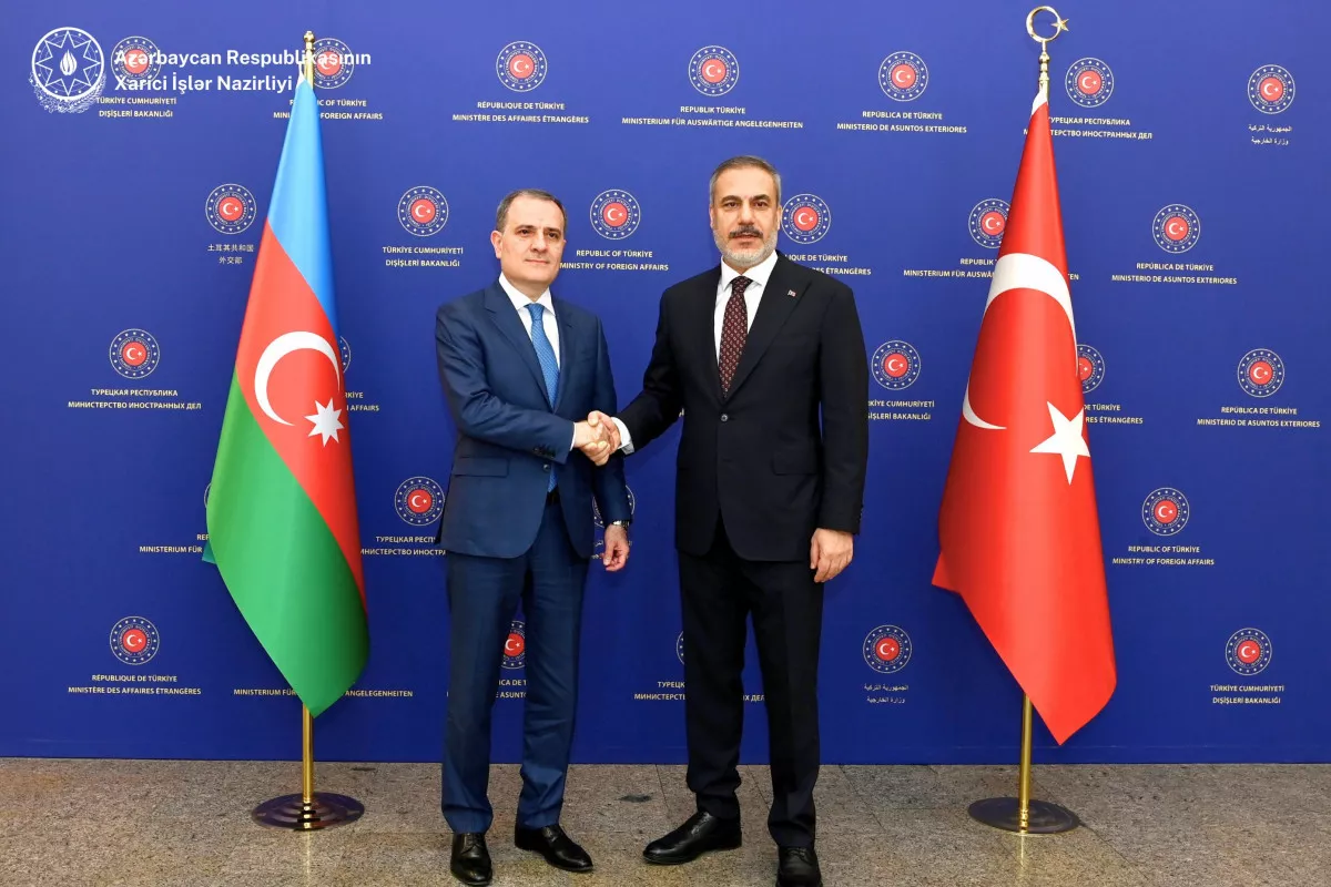 Turkish and Azerbaijani Foreign Ministers Hold Phone Conversation