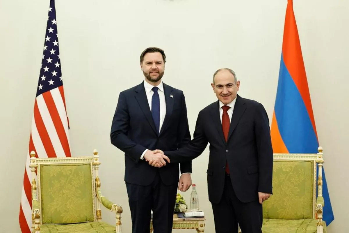 JD Vance Meets Armenian PM Pashinyan in Yerevan