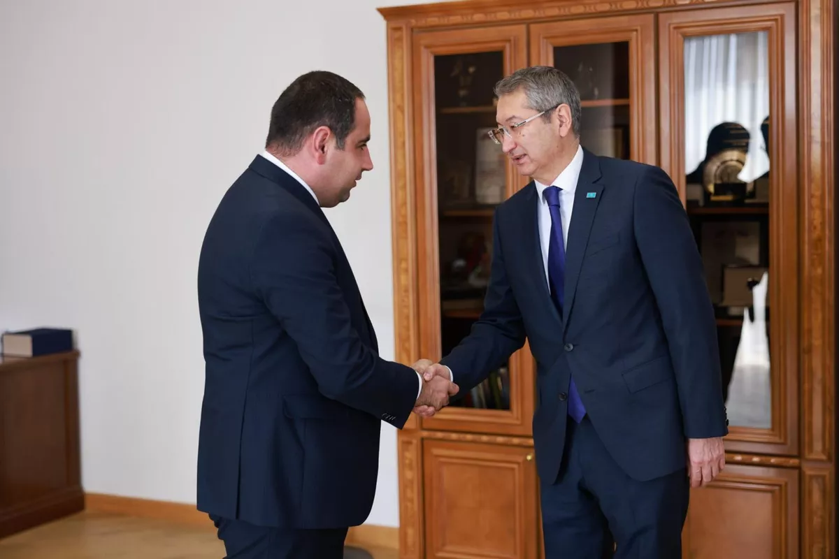 Armenian Minister and Kazakh Ambassador Discuss Aviation and Road Construction
