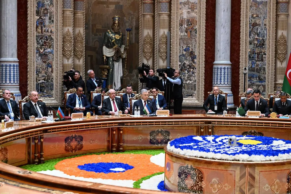 Uzbek President Calls for Joint CIS Investment in Afghanistan’s Reconstruction