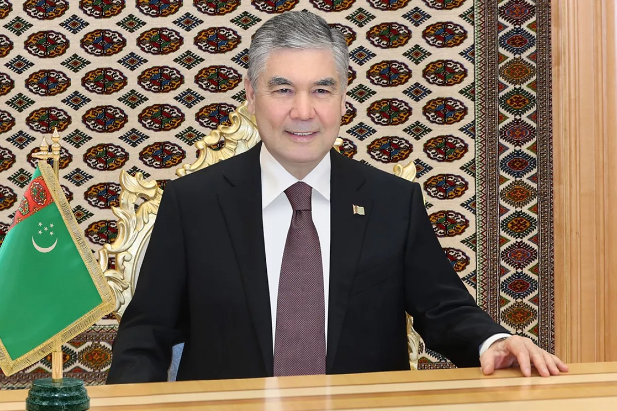 Chairman of Turkmenistan’s Halk Maslahaty Visits Victory Park in Baku