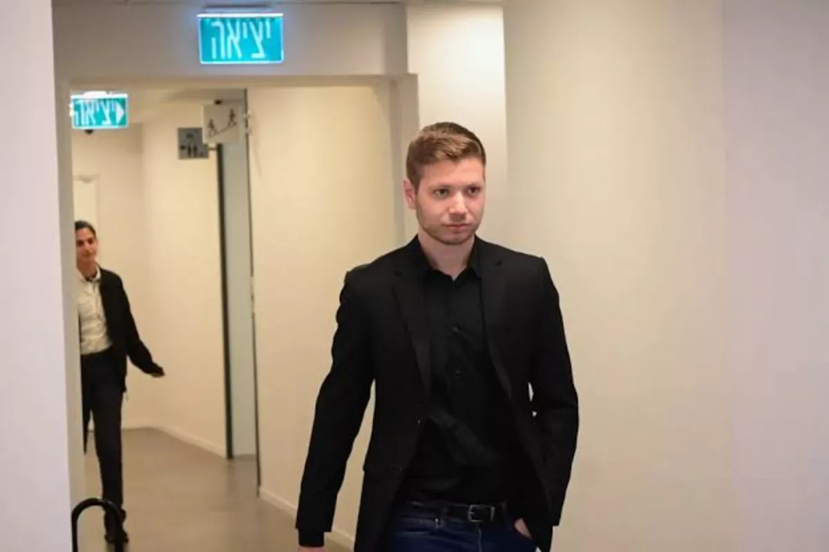 Israel Evacuates Netanyahu’s Son From Florida Amid Iranian Plot