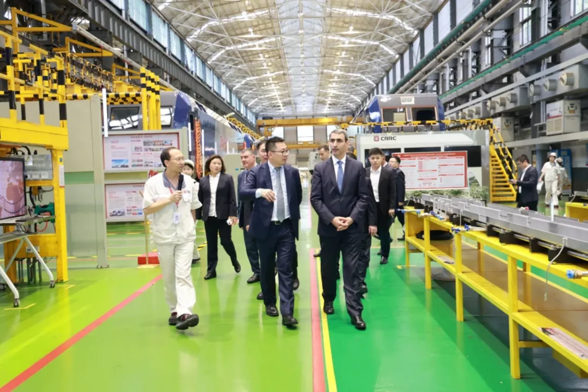 Azerbaijan Railways Explores Major Deal with Chinese Train Manufacturer