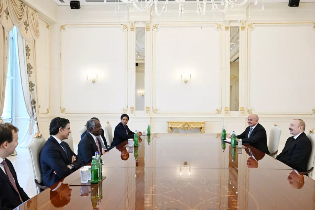 President Ilham Aliyev Hosts Meeting with Global Infrastructure Partners CEO
