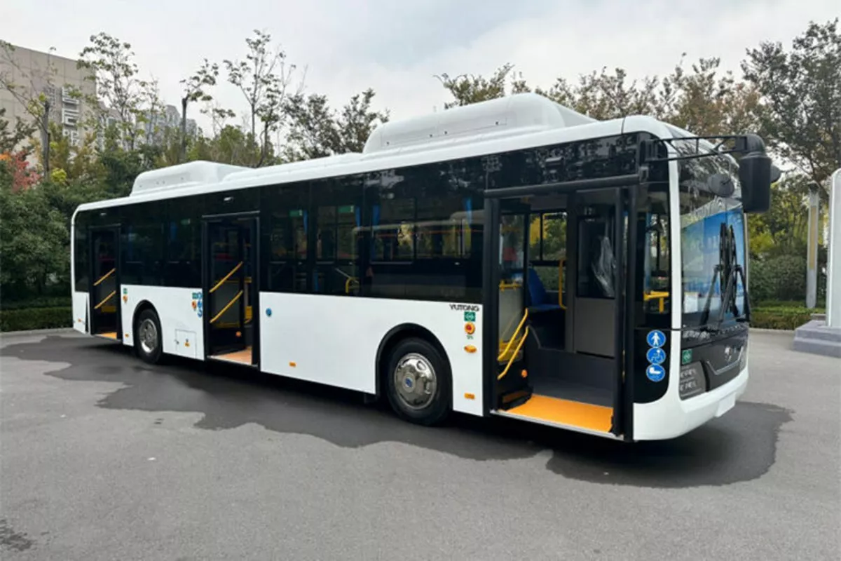 Mayor of Kyrgyzstan’s Bishkek Visits Chinese Yutong Plant to Finalize Bus Delivery Plans