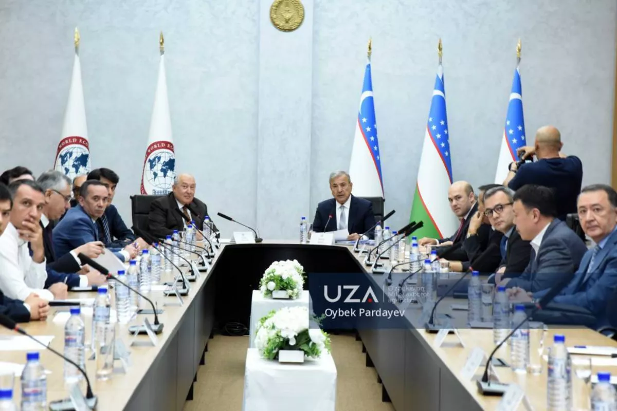 Uzbekistan Hosts Roundtable on Sustainable Development, Healthcare, and Geopolitics