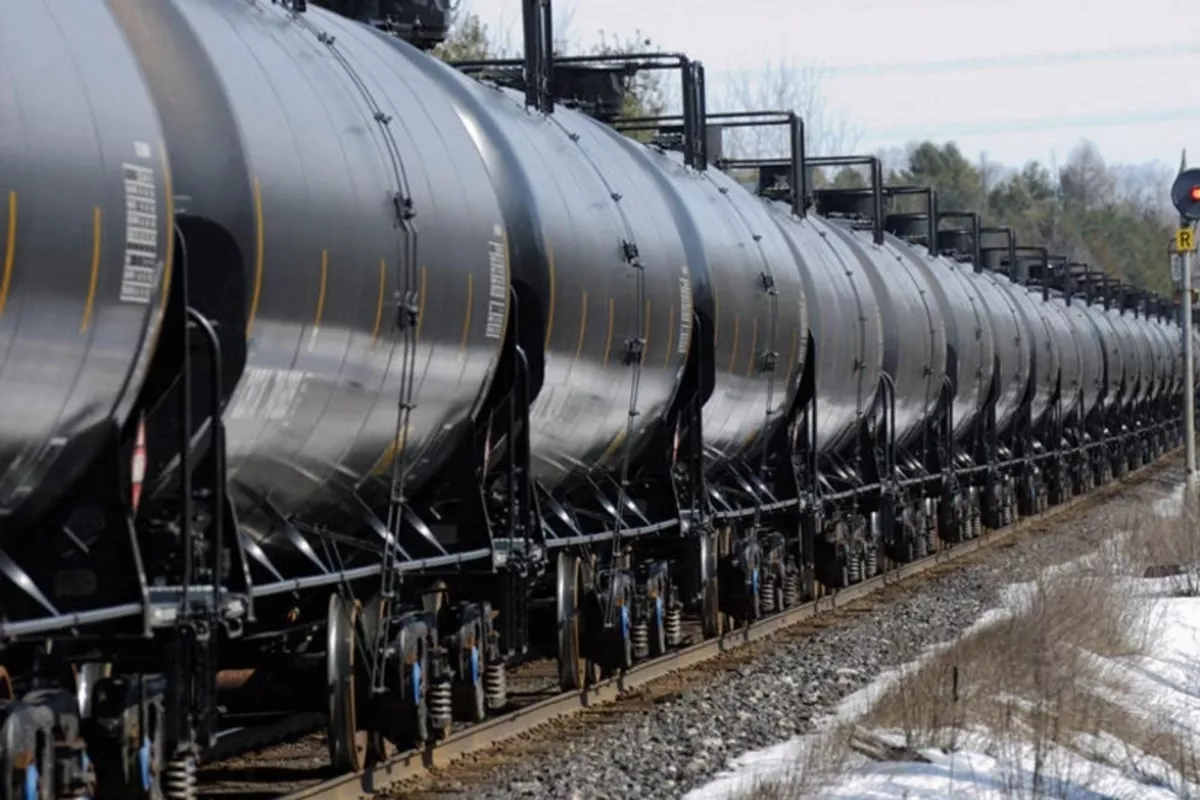 Azerbaijani Gasoline Train Crosses Armenian-Georgian Border