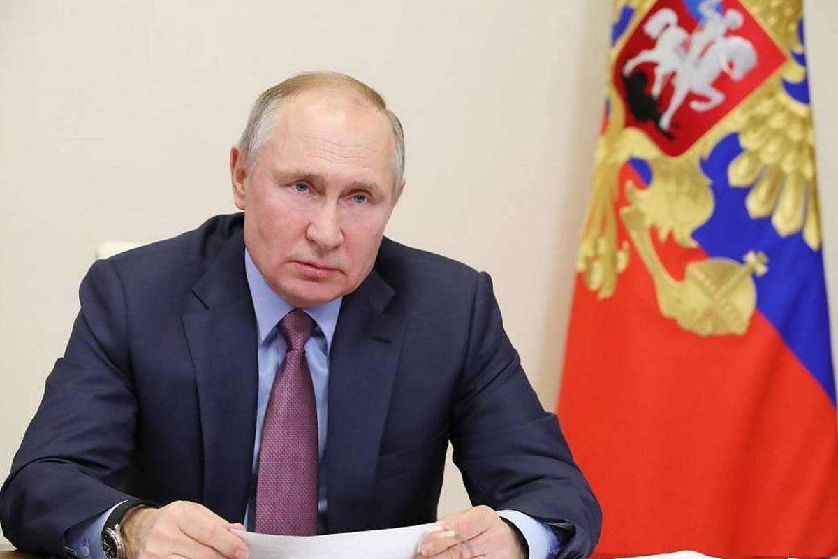Russia's Putin Orders Creation of Security Buffer Zone Along Ukraine Border