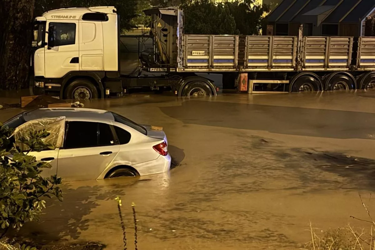 Türkiye Issues Weather Alerts for 48 Provinces as Heavy Rain Looms