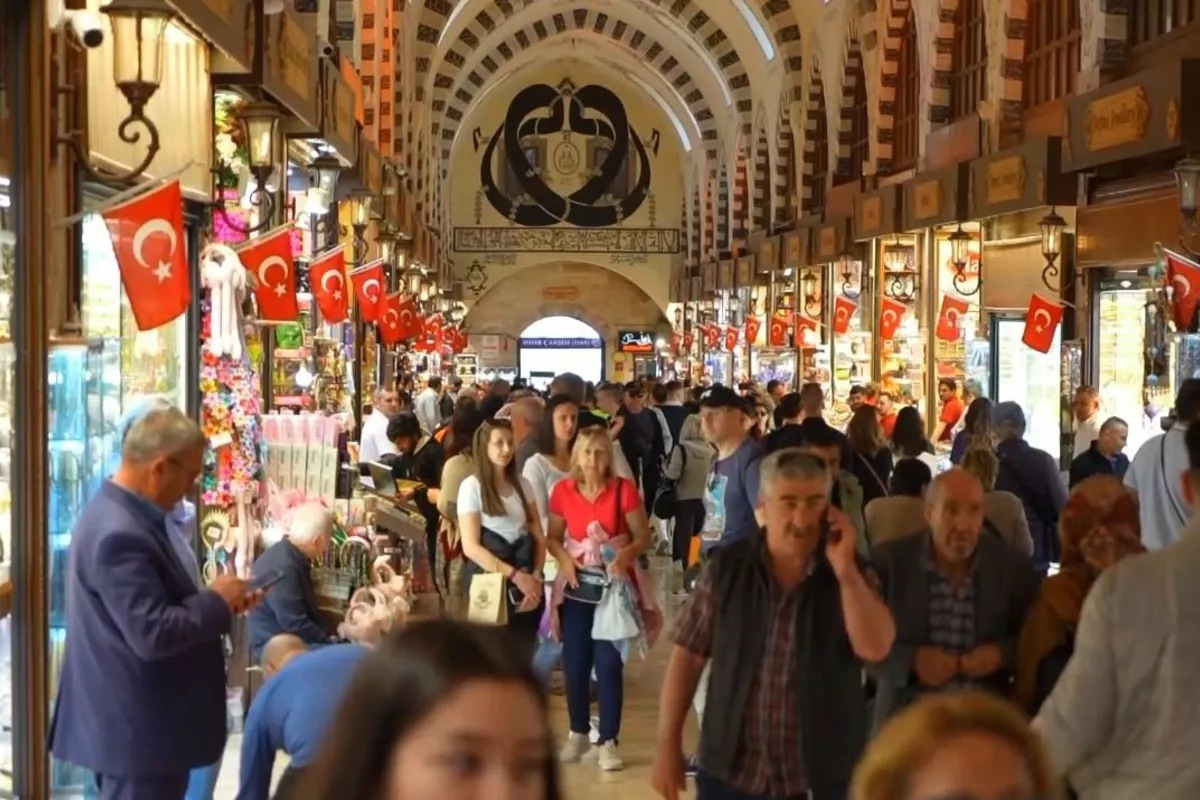Türkiye’s Annual Inflation Rises in September, Surpassing Forecasts