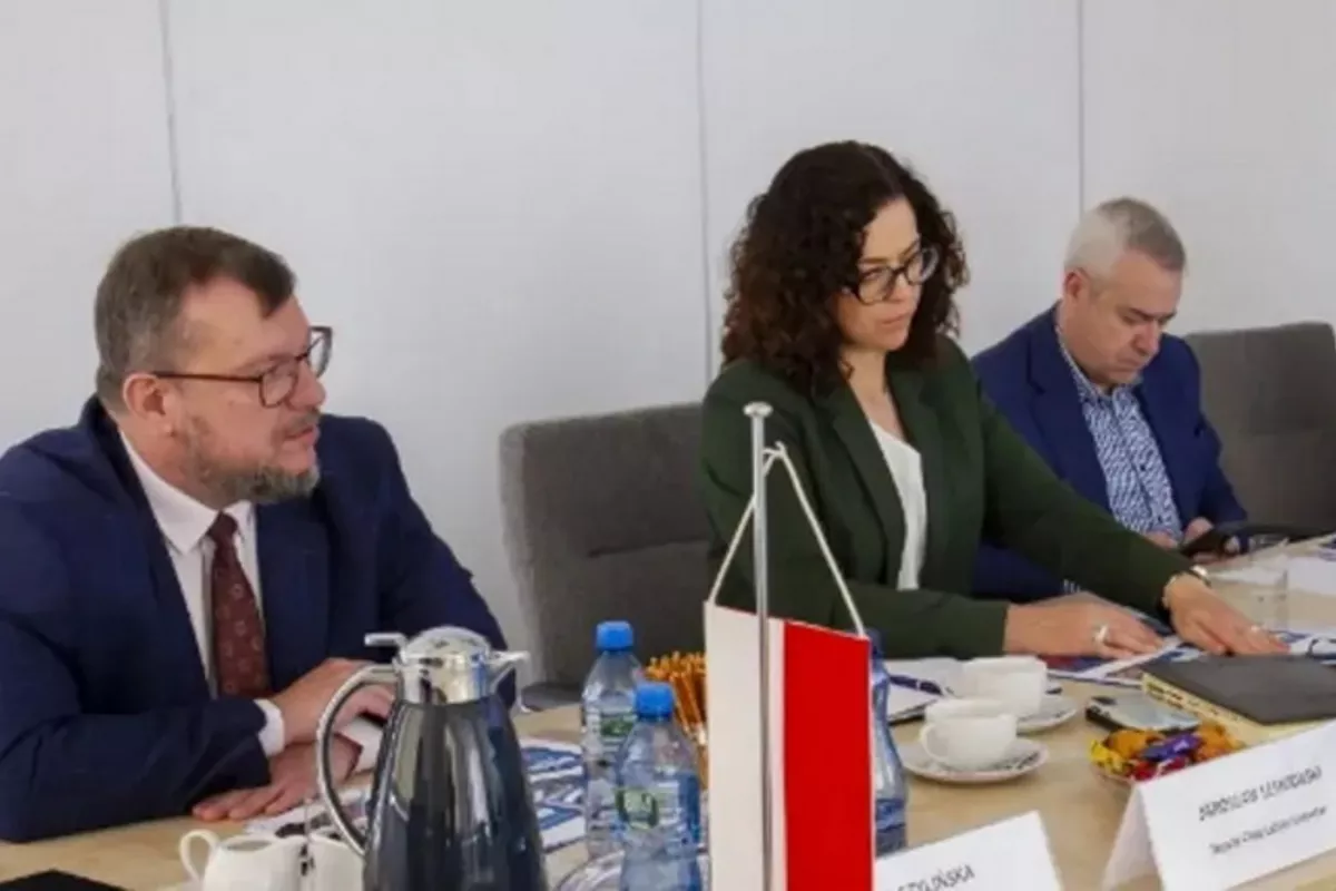 Uzbek Diplomats and Polish Labor Officials Team Up to Protect Uzbek Workers Abroad