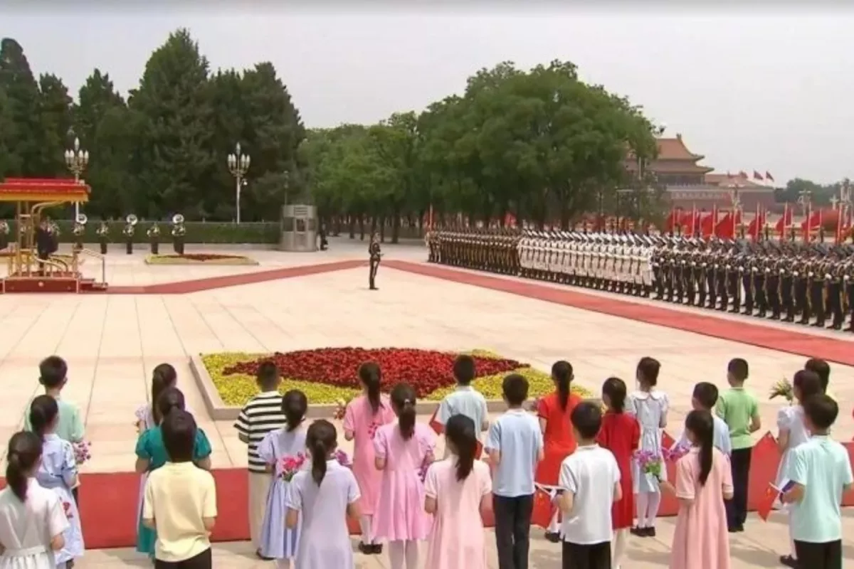 Putin and Xi Agree to Extend Key Russia–China Treaty in Beijing Talks - VIDEO