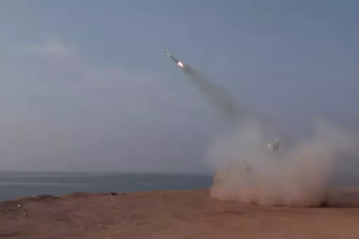 IRGC Tests New Technology in Joint Military Drill in Southern Iran